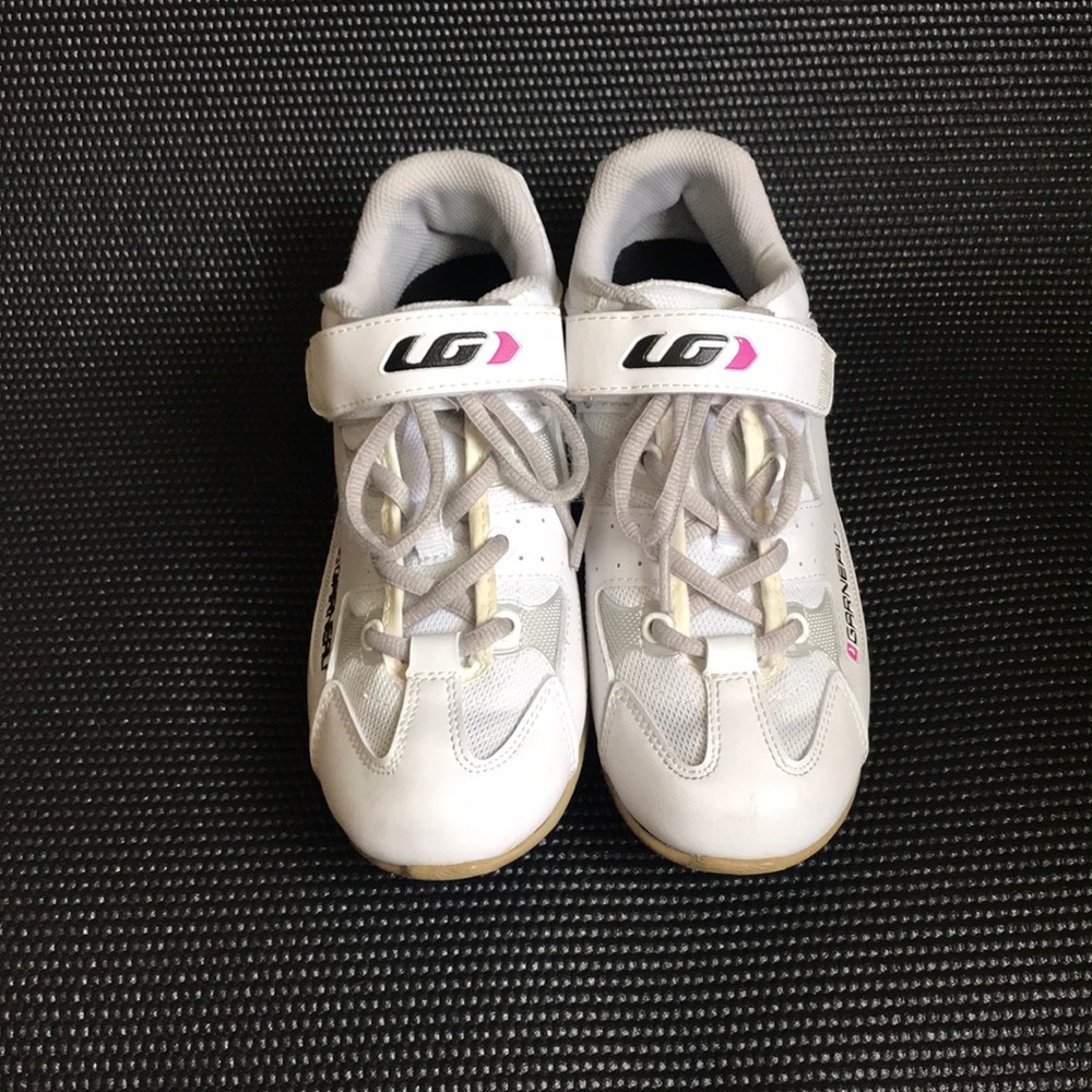 Garneau cycling shoes